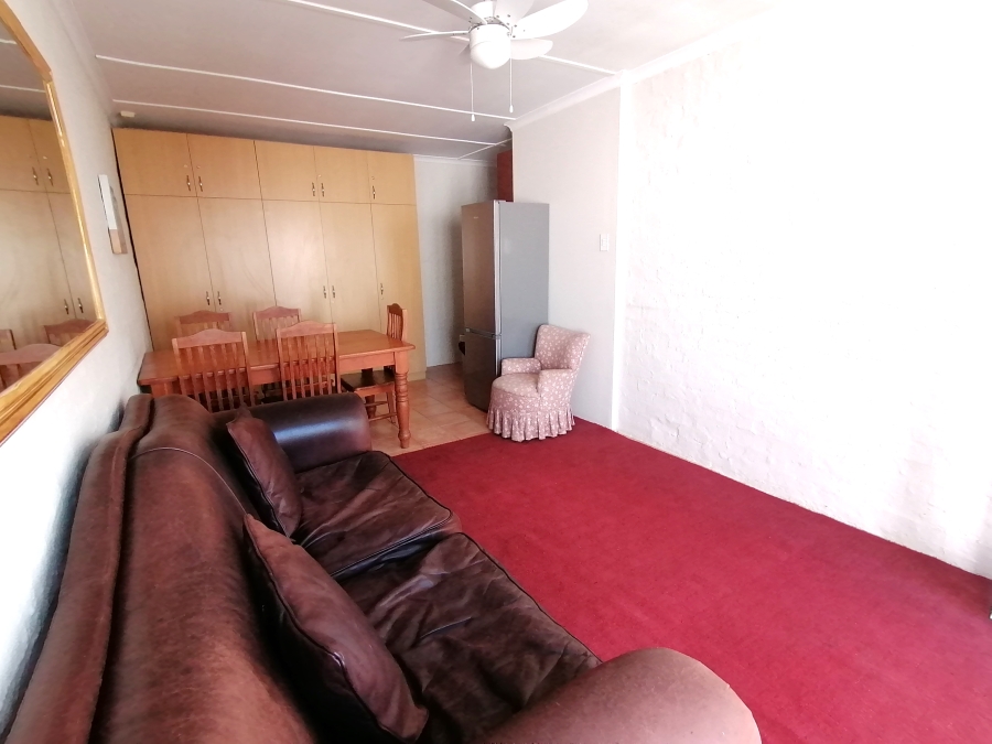 To Let 1 Bedroom Property for Rent in Summerstrand Eastern Cape
